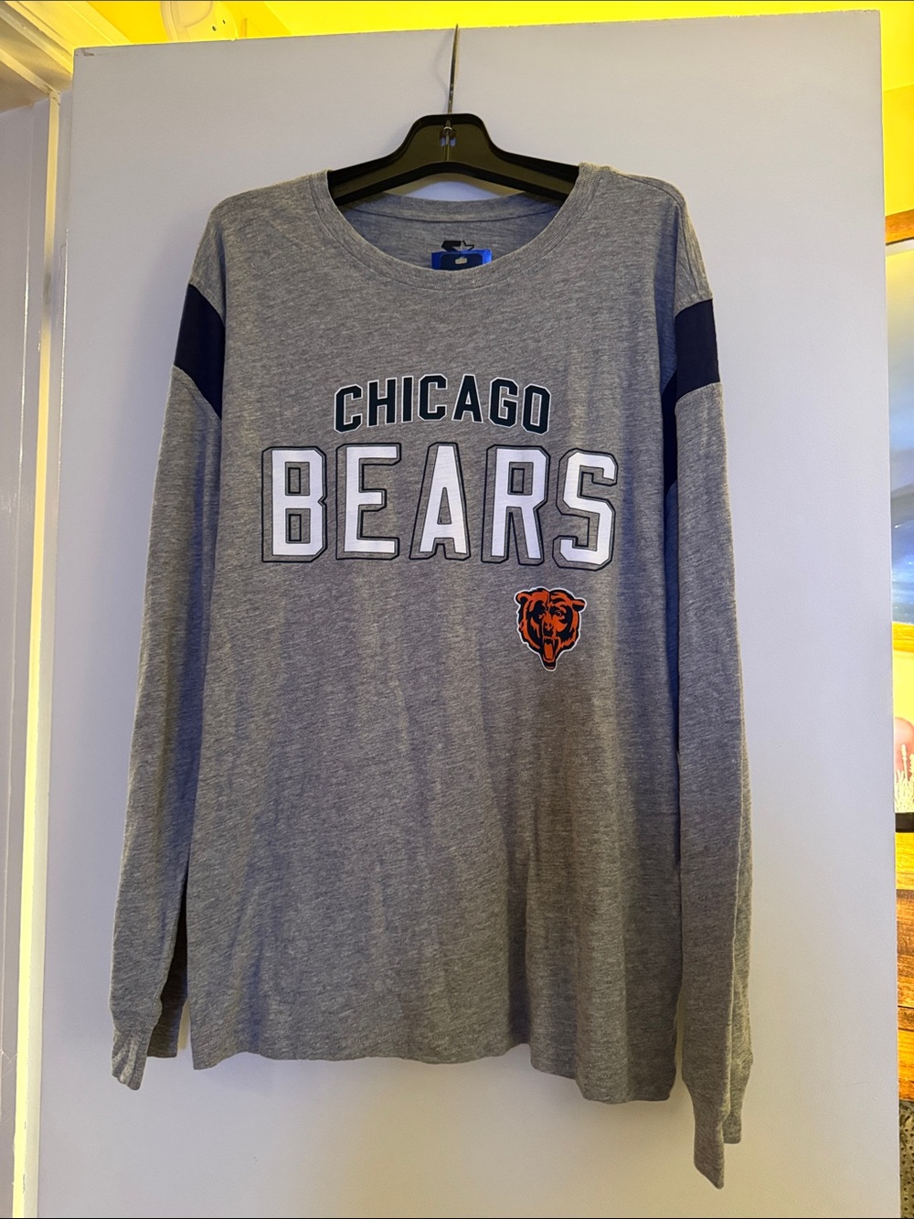 Starter NWT Size L Chicago Bears Grey Long-Sleeve Logo Team Shirt